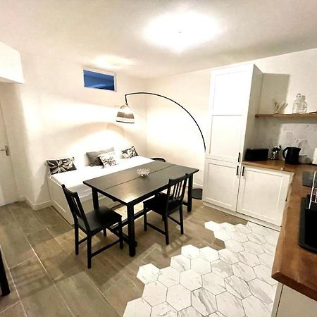 Joli T4 Renove Climatise Entre St Charles/Le Vieux-Port Apartment Marseille Exterior photo